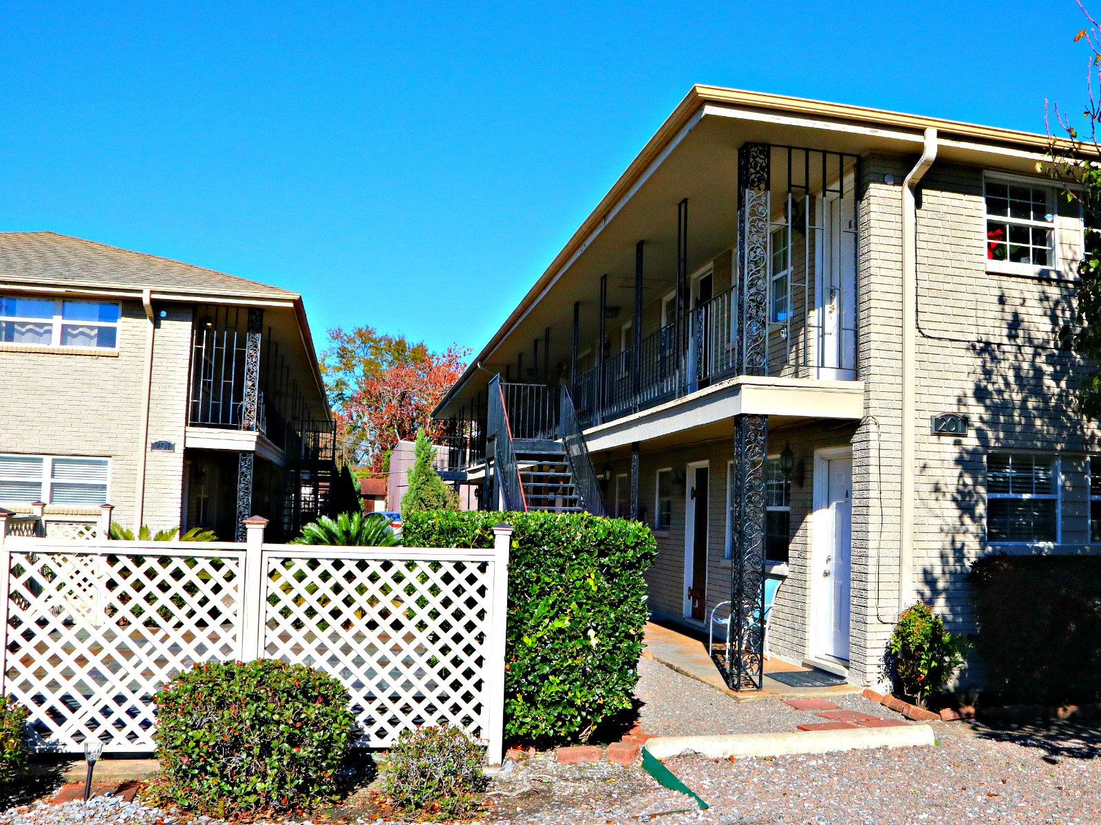 Old Metairie Condos, Delimon Place Condos, Metairie Towers at 401